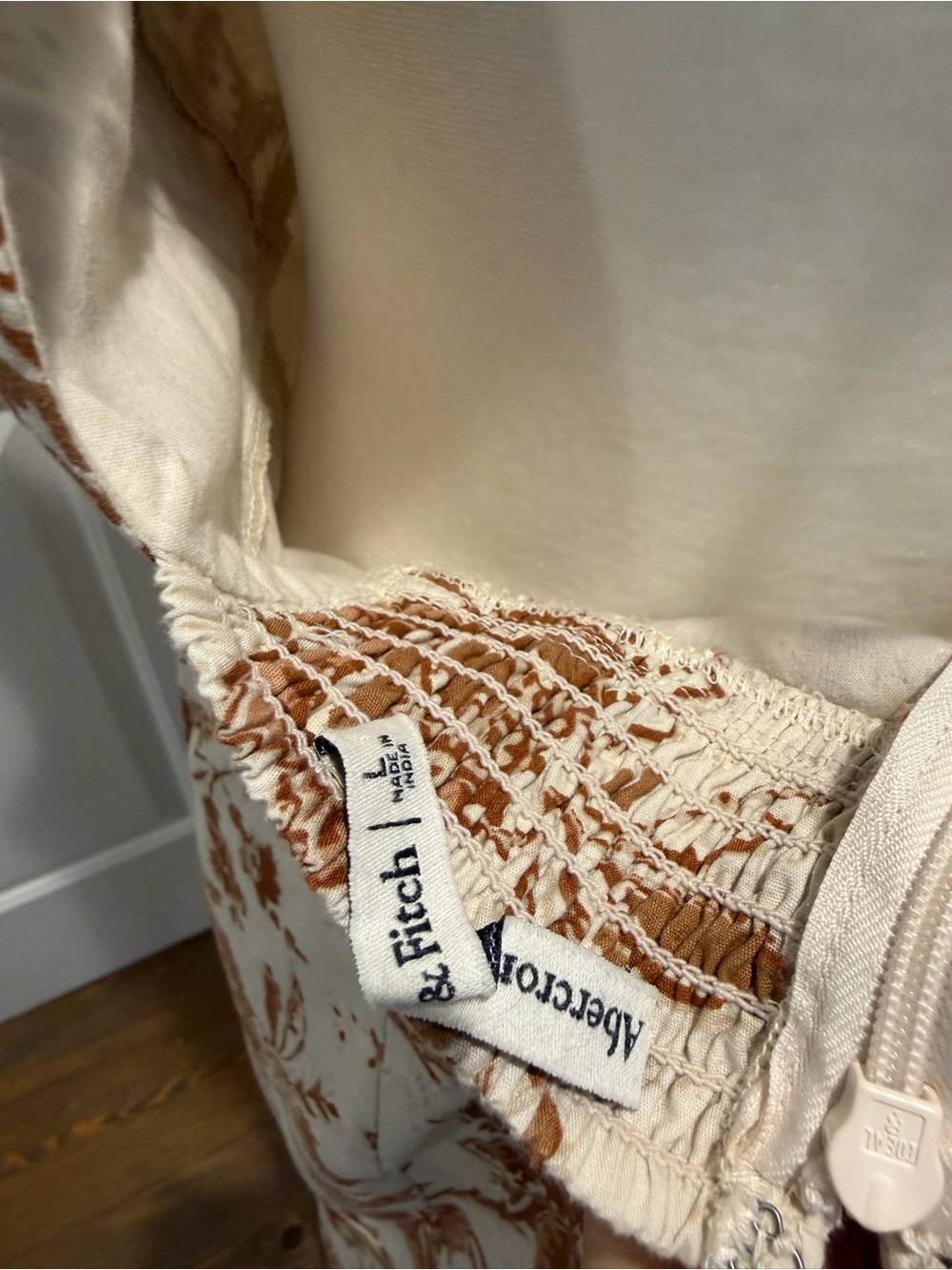 Abercrombie & Fitch Cream Maxi Dress with Brown Floral Print - Picture 4 of 5